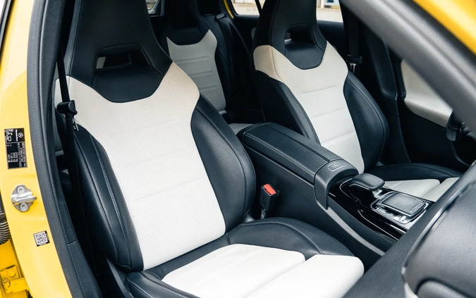 Mercedes-Benz Klasa A cena 179000 przebieg: 57192, rok produkcji 2019 z Poznań małe 742